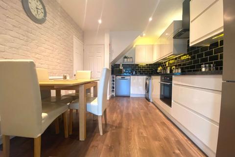 26 Aintree Road, Northampton, NN3 6EA