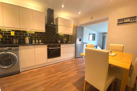 26 Aintree Road, Northampton, NN3 6EA