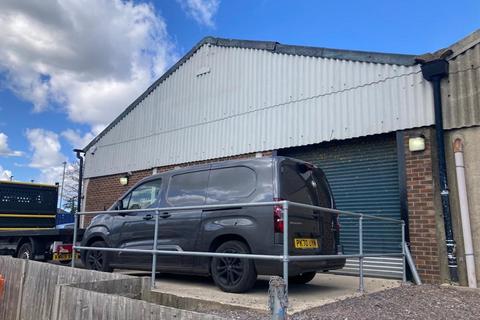 Industrial unit to rent, Unit 1 Station Approach, Fareham, PO16 0UT