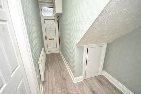 2 bedroom flat for sale, Tadema Road, South Shields