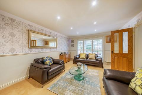 6 Bower Road, Wrecclesham, Farnham, GU10 4ST