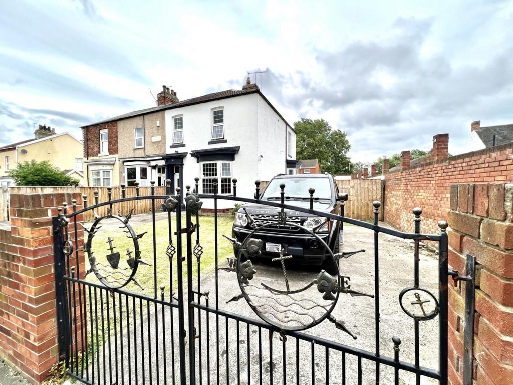 South Parade, Hartlepool. 3 bed end of terrace house for sale £130,000