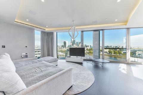 1 bedroom apartment to rent, Tower Bridge, Hanover House, Crown Square, London, SE1