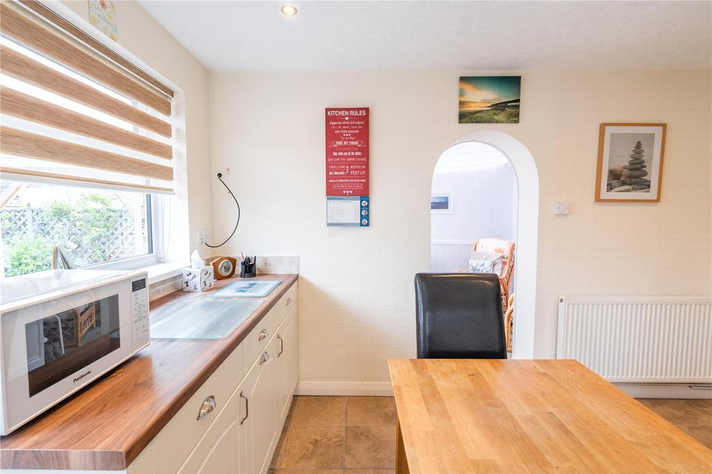 Curzon Avenue, Cleethorpes, Lincolnshire, DN35 3 bed bungalow for sale