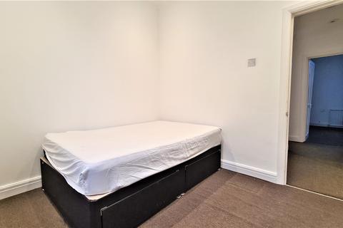 2 bedroom flat for sale, Isleworth, TW7