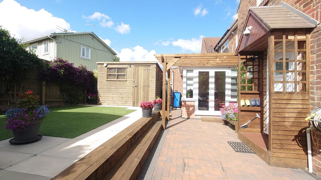 Shinwell Crescent, Thornley, Durham, County Durham, DH6 3 bed semi