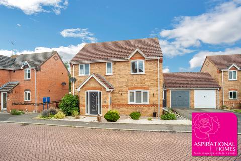 4 bedroom detached house for sale, Keston Way, Raunds