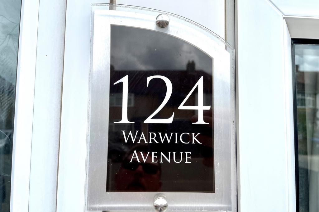 124 Warwick SIGN