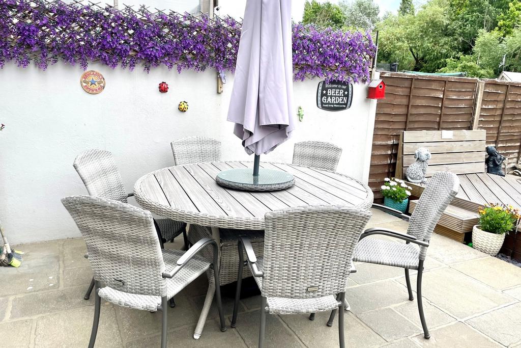 124 Warwick PATIO
