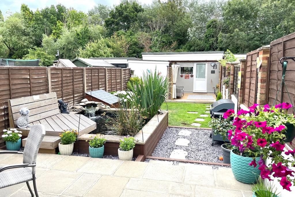 124 Warwick GARDEN