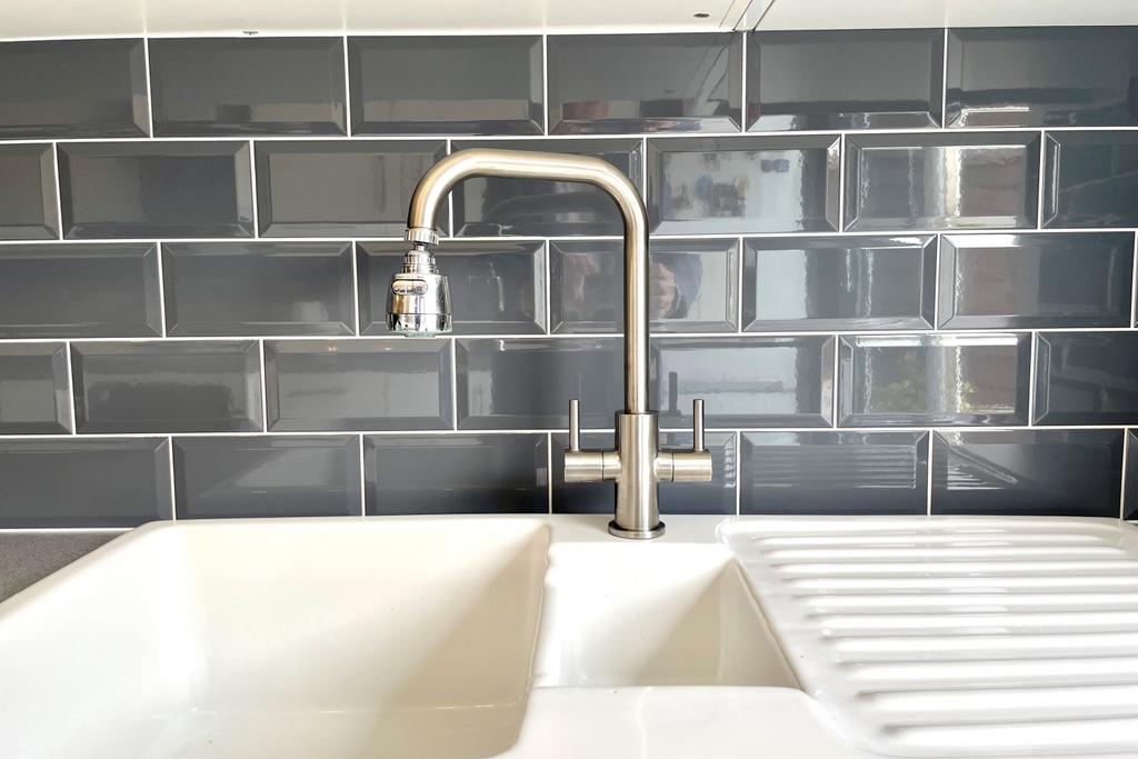 124 Warwick KITCHEN SINK