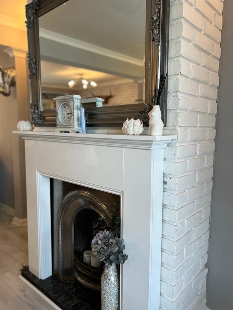 124 Warwick FIREPLACE