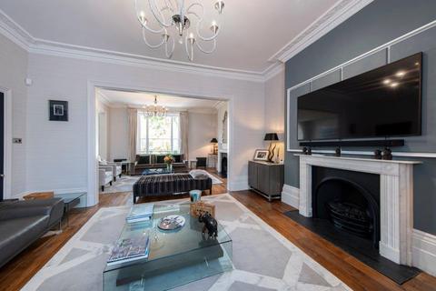 4 bedroom terraced house for sale, Chester Place, Regent's Park, London, NW1