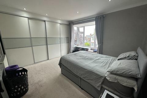 42 Colin Road, Luton, LU2 7RX