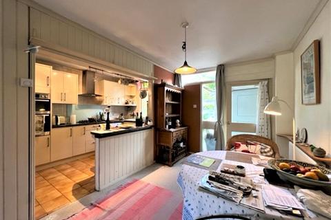 3 bedroom house to rent, Delawyk Crescent, Herne Hill, London, SE24
