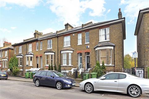 4 bedroom maisonette to rent, Devonshire Drive, London