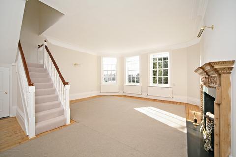 2 bedroom maisonette to rent, Swan Walk, London, SW3