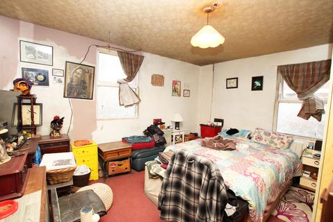 2 Cross Street, Kettering, NN16 9DQ