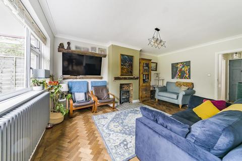 60 Lorne Gardens, Croydon, CR0 7RY