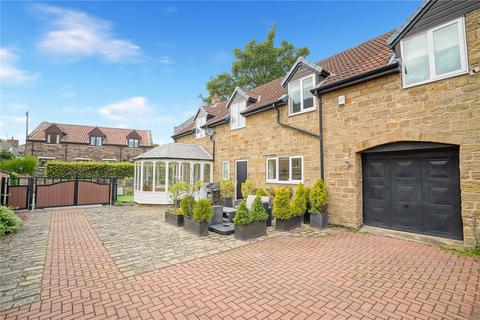 4 bedroom semi-detached house for sale - Church Lane, Ravenfield, Rotherham, South Yorkshire, S65
