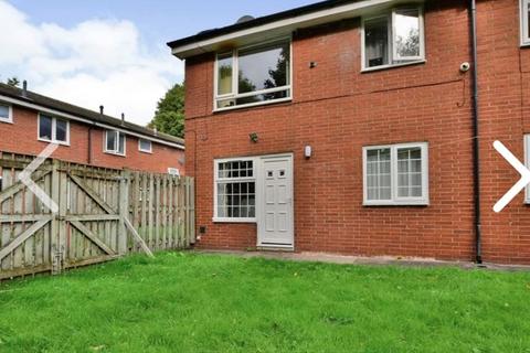 13 Hythe Close, Manchester, M14 5AT