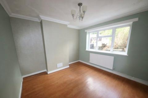 25 Heol Y Llwynau, Trebanos, Swansea, SA8 4DH