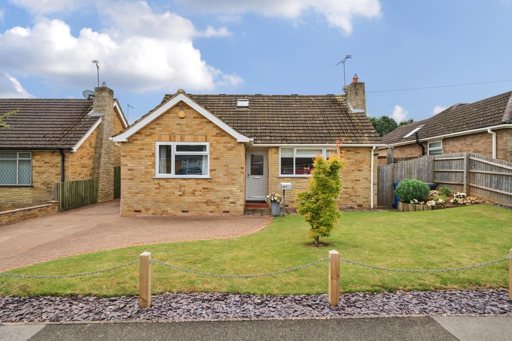 Middleton Cheney, Banbury, OX17 4 bed detached house for sale £375,000