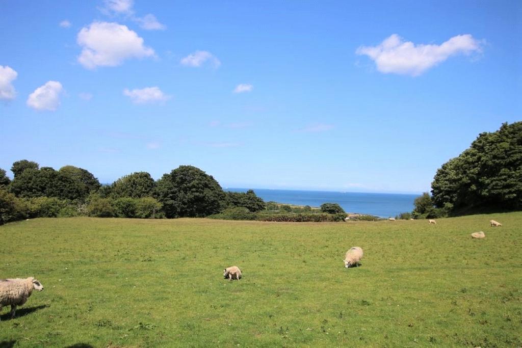 Marianglas, Benllech, Anglesey, LL73 4 bed detached house for sale £525,000