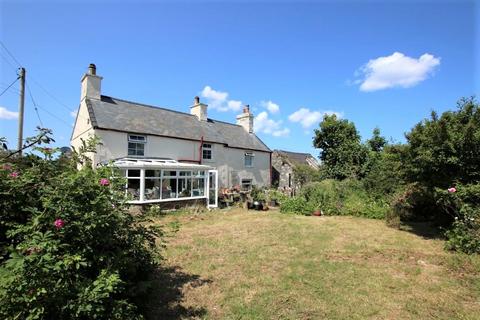 4 bedroom detached house for sale, Marianglas, Benllech, Anglesey, LL73