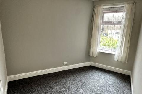 2 bedroom apartment to rent, Lower Slack, Wainstalls, Halifax, HX2