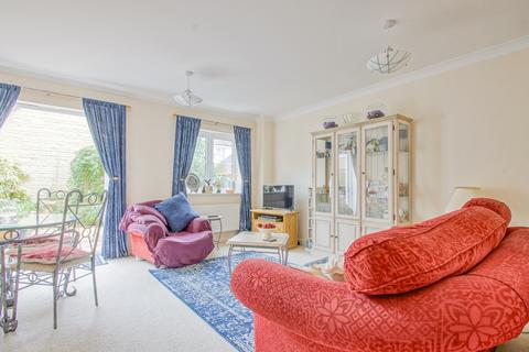 7 Cherry Tree Way, Carterton, OX18 1GE