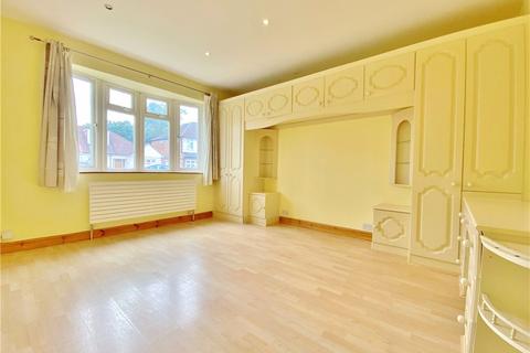 20 Lyndhurst Avenue, Twickenham, TW2 6BY