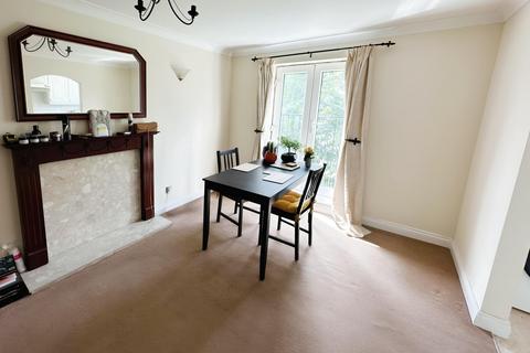 1 bedroom flat for sale, Trinity Court, Hinckley