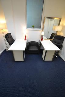 Hotel to rent - 7, Redan House