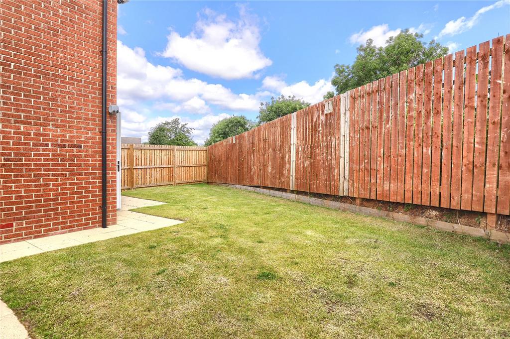 Low Gill View, Nunthorpe 2 bed semidetached house for sale £175,000