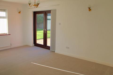 4 bedroom detached bungalow for sale, Cottage Close, Hibaldstow, DN20