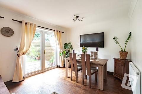 37 Kendall Gardens, Gravesend, DA11 0EE