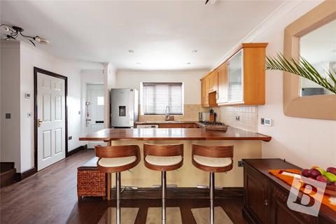 37 Kendall Gardens, Gravesend, DA11 0EE