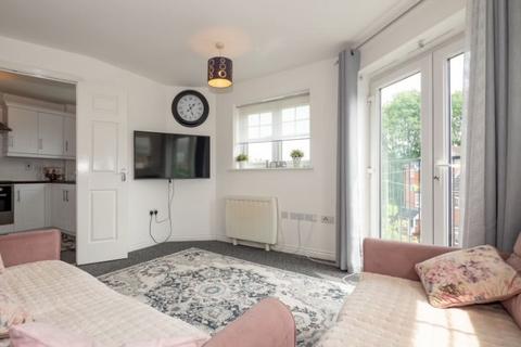 2 bedroom flat for sale, Larch Gardens, Manchester, M8