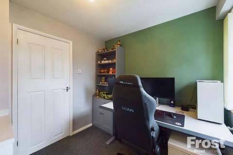 68 Metcalf Road, Ashford, TW15 1HA