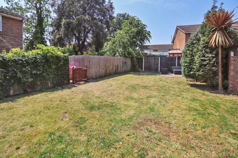 96 Milford Close, London, SE2 0DT