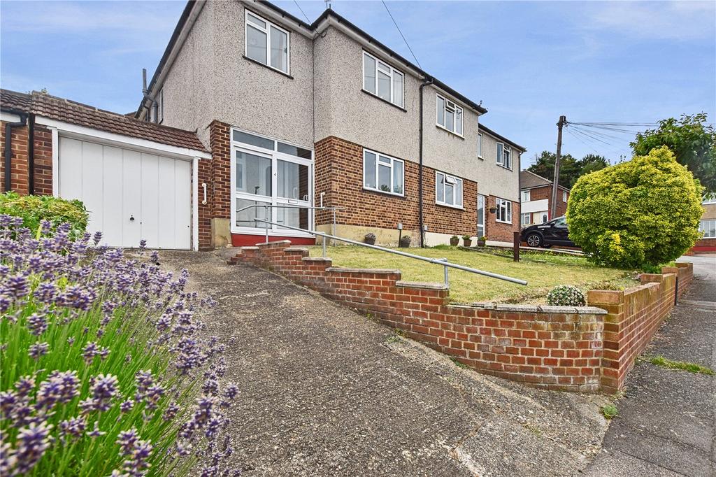 Brasted Close, Bexleyheath, Kent, DA6 3 bed semidetached house for