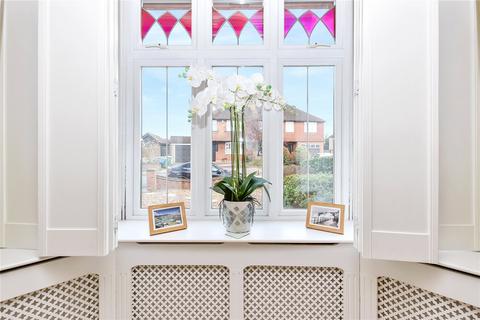 2 Alers Road, Bexleyheath, DA6 8HS