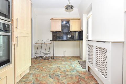 2 Alers Road, Bexleyheath, DA6 8HS