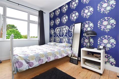 19 Oaklands Road, Bexleyheath, DA6 7AN