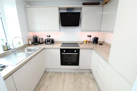 2 bedroom flat for sale, Christopher Close, Blackfen, Sidcup, Kent, DA15