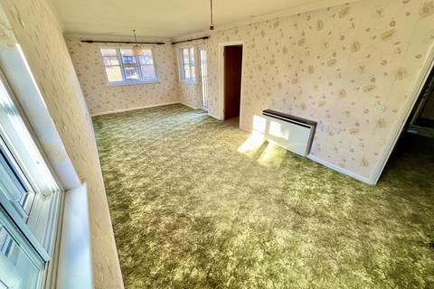2 bedroom flat for sale - Hatherley Crescent, Sidcup, Kent, DA14