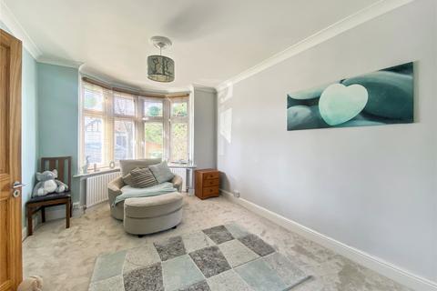 33 Blenheim Road, Sidcup, DA15 9AU