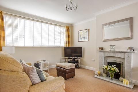 16 Chestnut Grove, Dartford, DA2 7PG