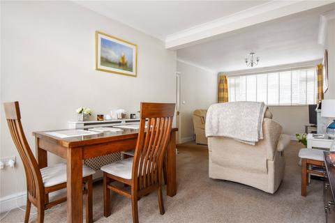 16 Chestnut Grove, Dartford, DA2 7PG